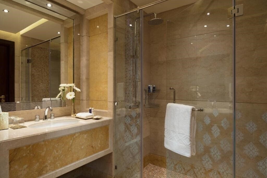 Фотография Al Najada Hotel Apartments by Oaks 5*