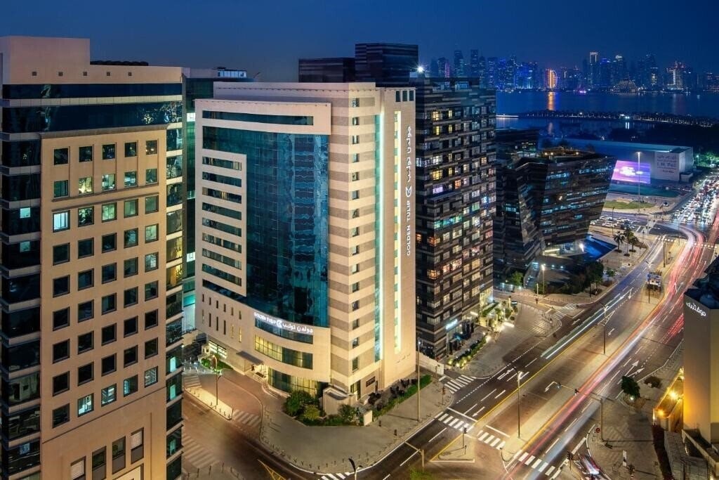 Отель Golden Tulip Doha 5*