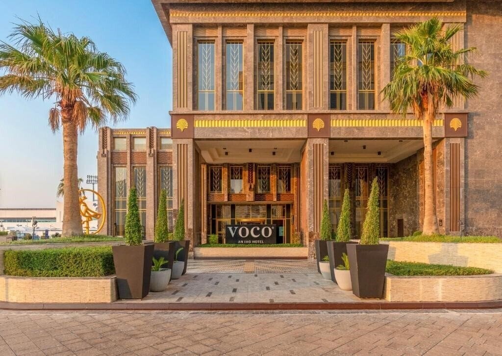 Фото Voco Doha West Bay Suites, An Ihg Hotel 5*