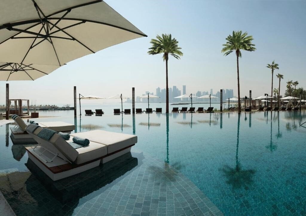 Картинка Intercontinental Doha Beach & Spa, An Ihg Hotel 5*