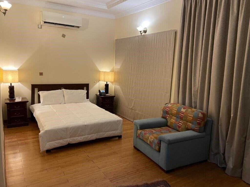 Изображение Al Khariss Hotel 2*