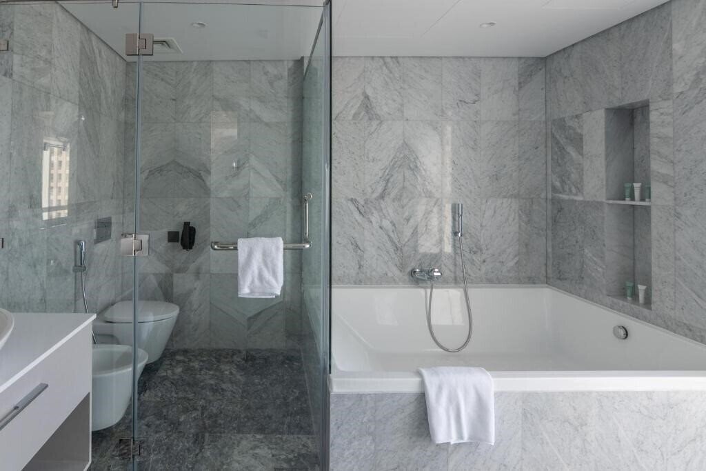 Фотография Thirty Five Luxury Apartments 5*