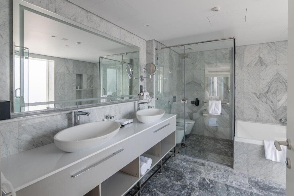 Изображение Thirty Five Luxury Apartments 5*