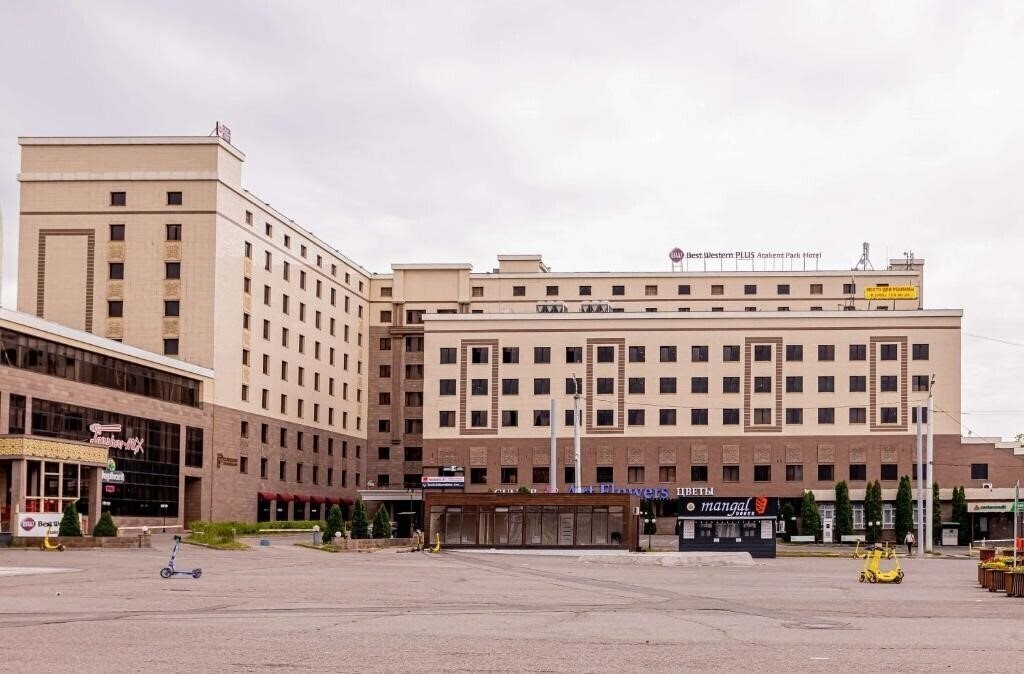 Отель Best Western Plus Atakent Park Hotel 4*