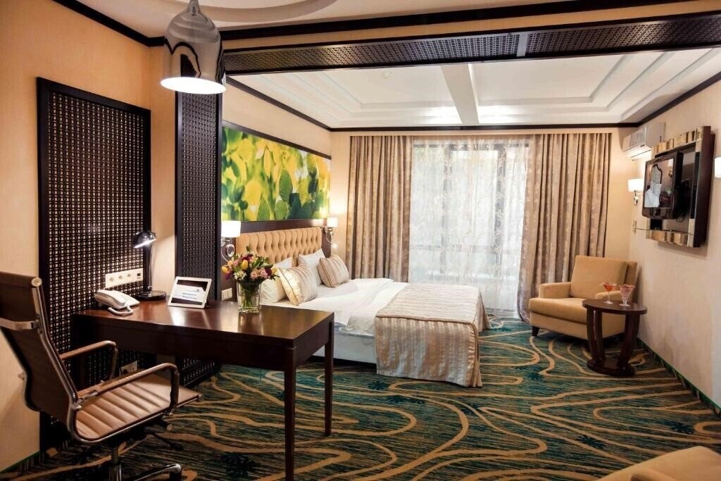 Отель Kazzhol Almaty 4*