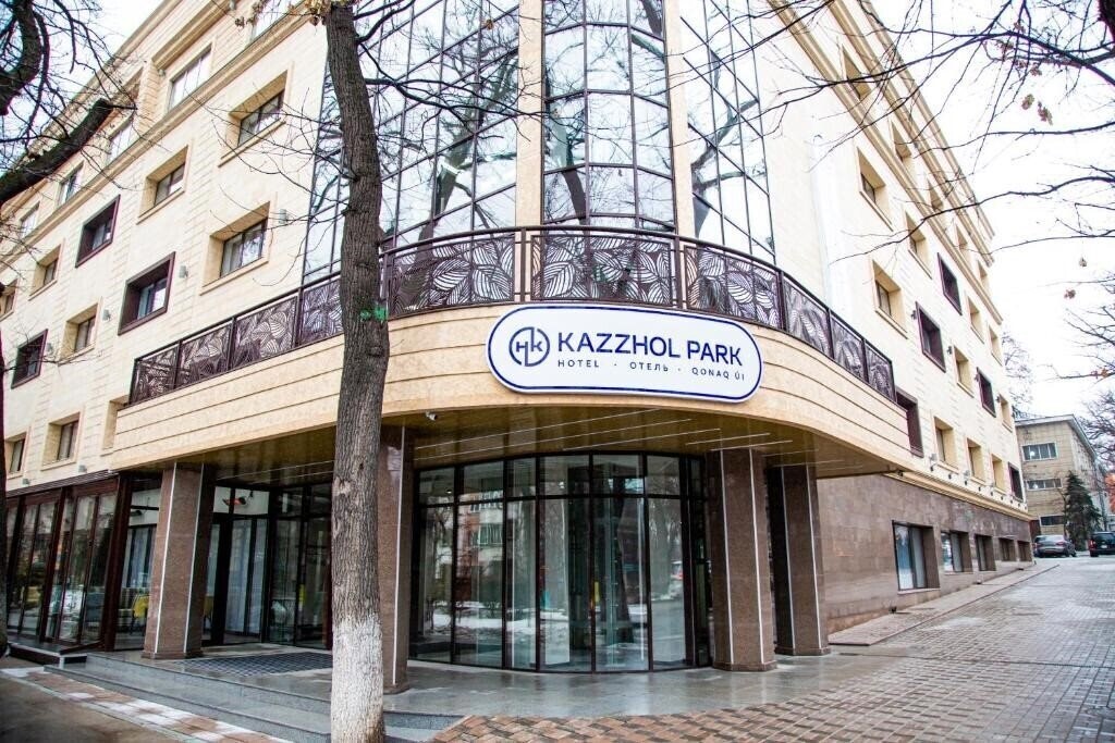 Отель Kazzhol Park 4*