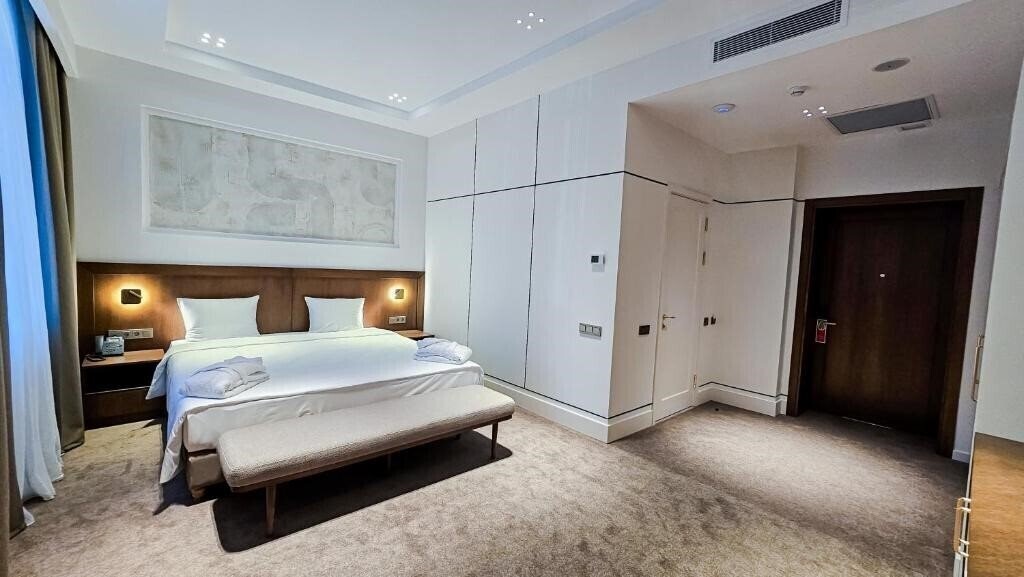 Фото Grand Tien Shan 3*
