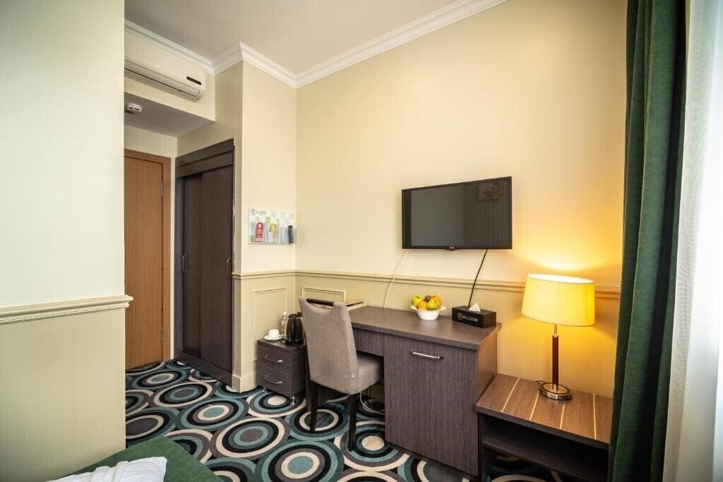 Изображение Mildom Premium Hotel 3*