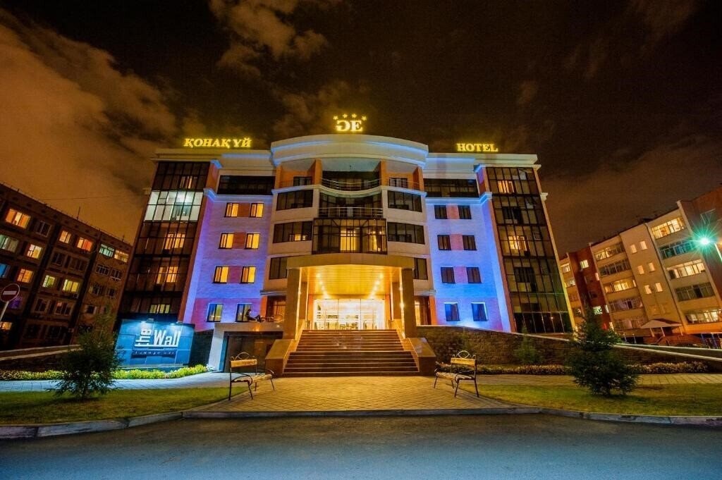 Отель Goldman Empire Hotel 4*