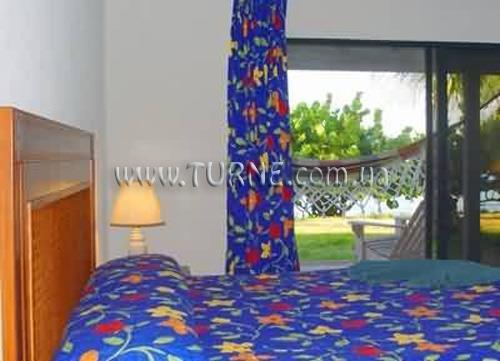 Отель Coconut Beach Club 4*