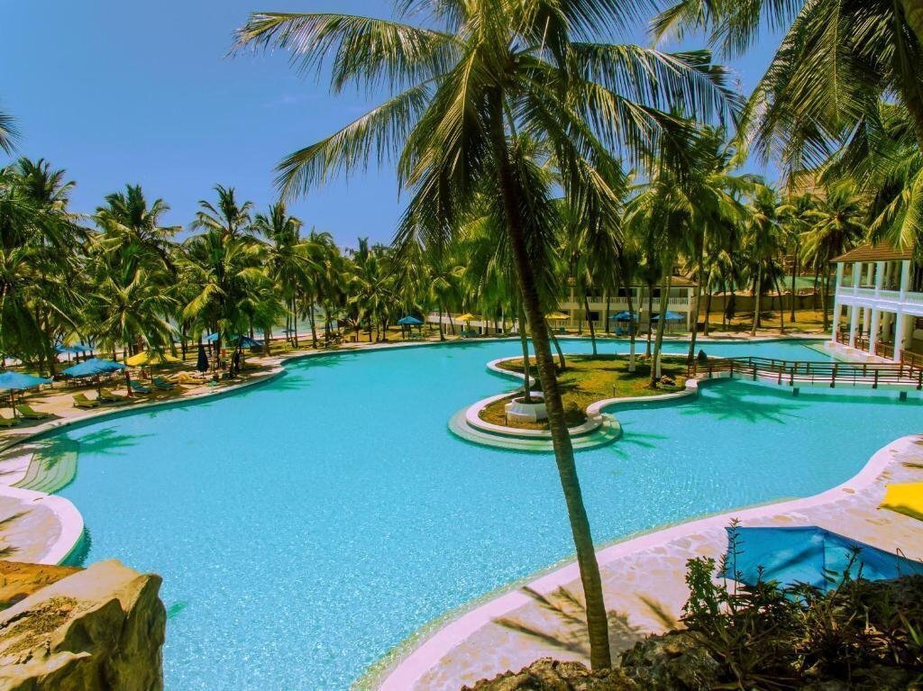 Отель Prideinn Flamingo Beach Resort 4*