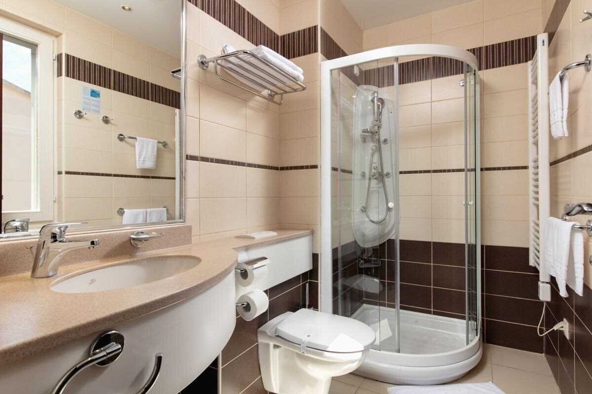 Картинка Hotel Croatia Baska Voda 4*