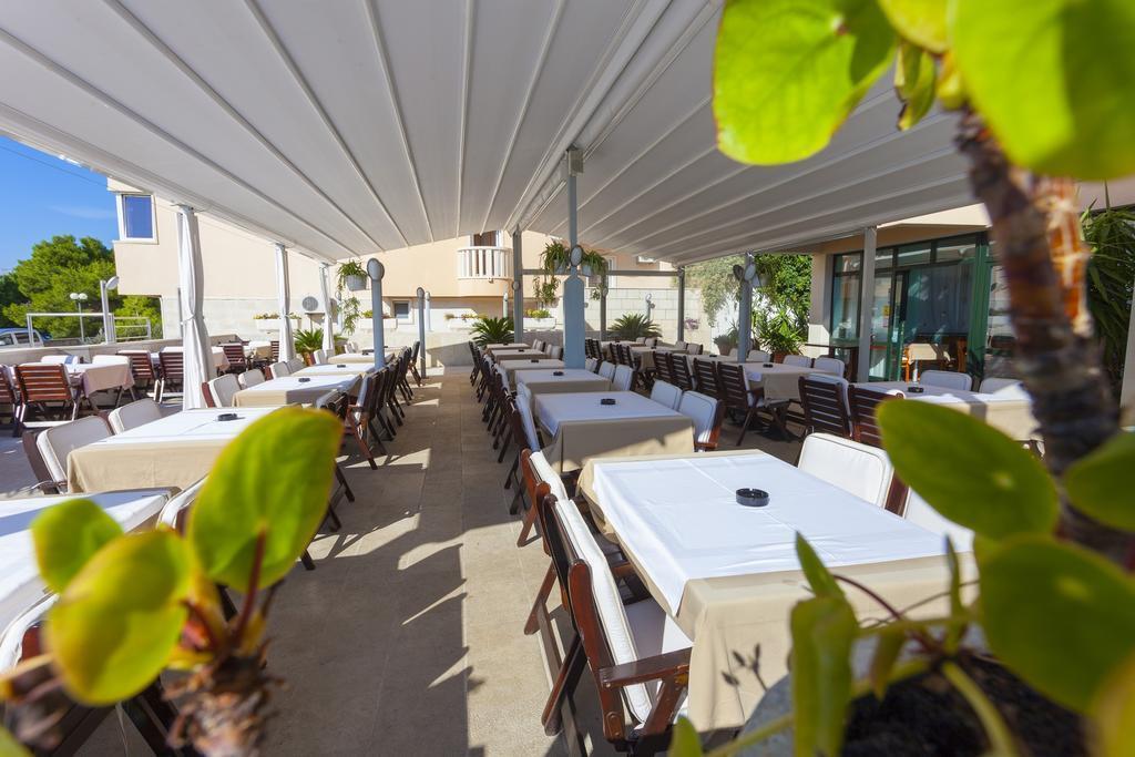 Фотография Aparthotel Milenij Baska Voda 4*