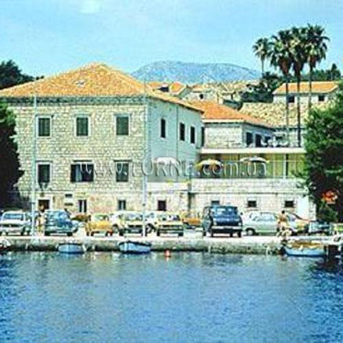 Отель Supetar 3*