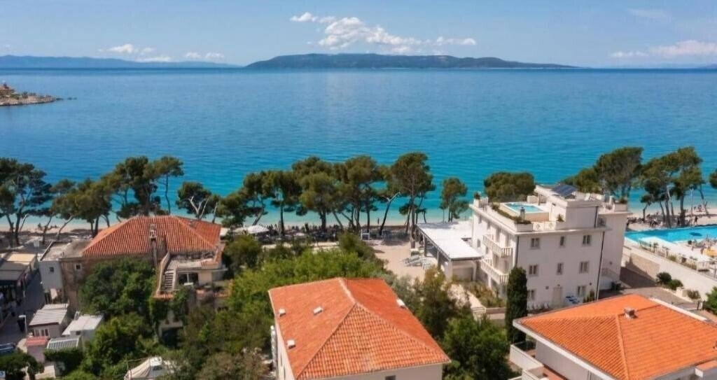 Отель Apartments Villa Miro 3*