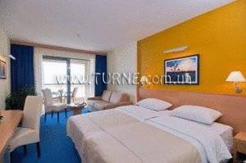 Отель Saudade 4*