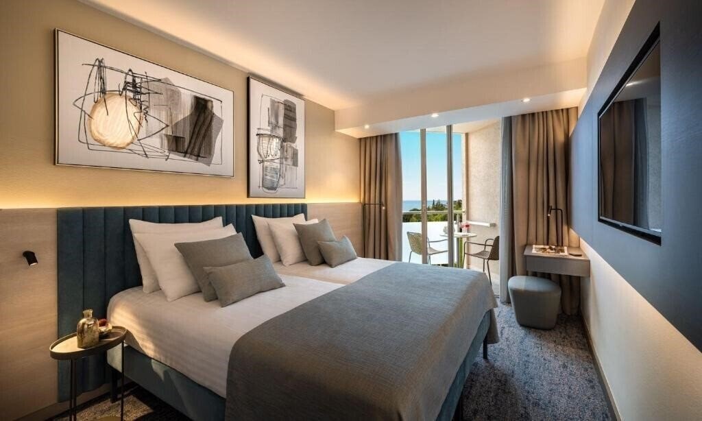 Фотография Aminess Maestral 4*