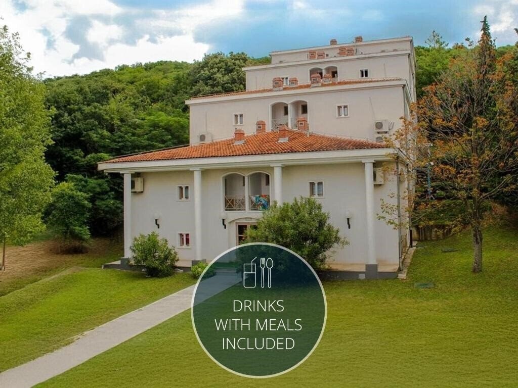 Отель Delfin Pension 2*