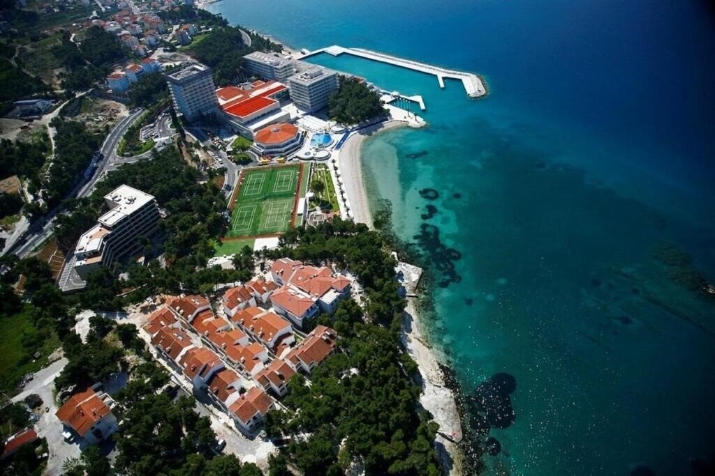 Отель Apartments Lavica 3*