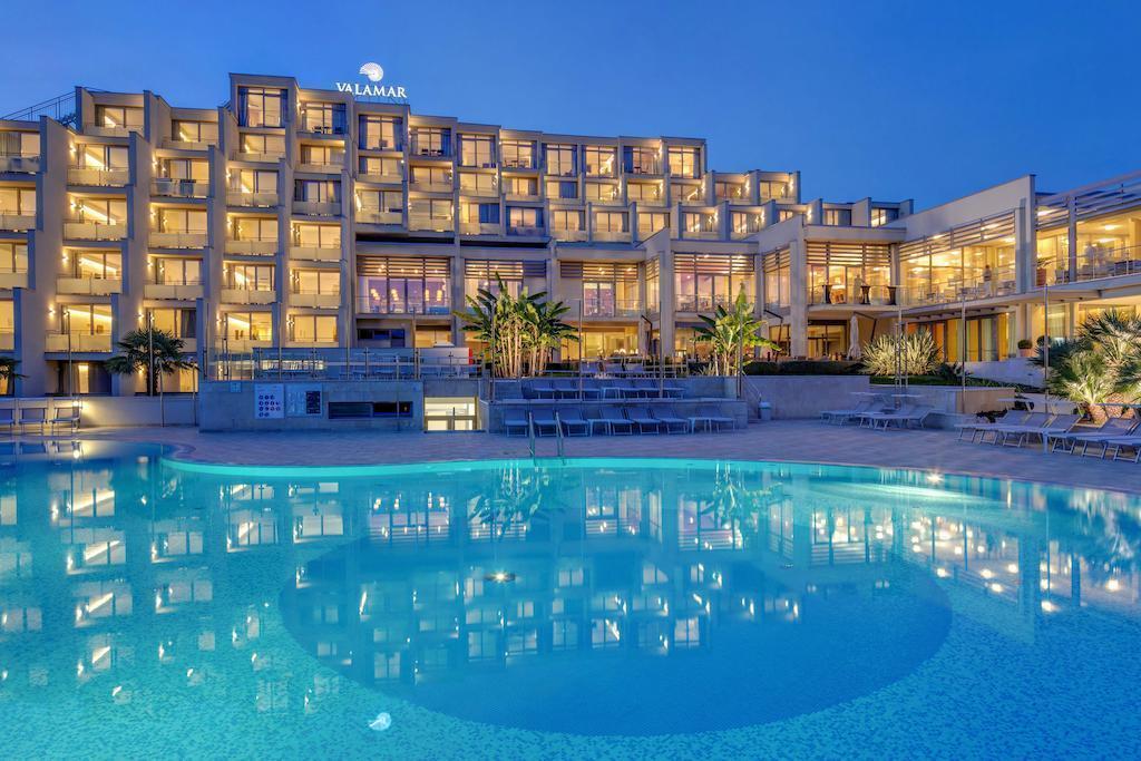 Отель Valamar Zagreb Hotel 4*