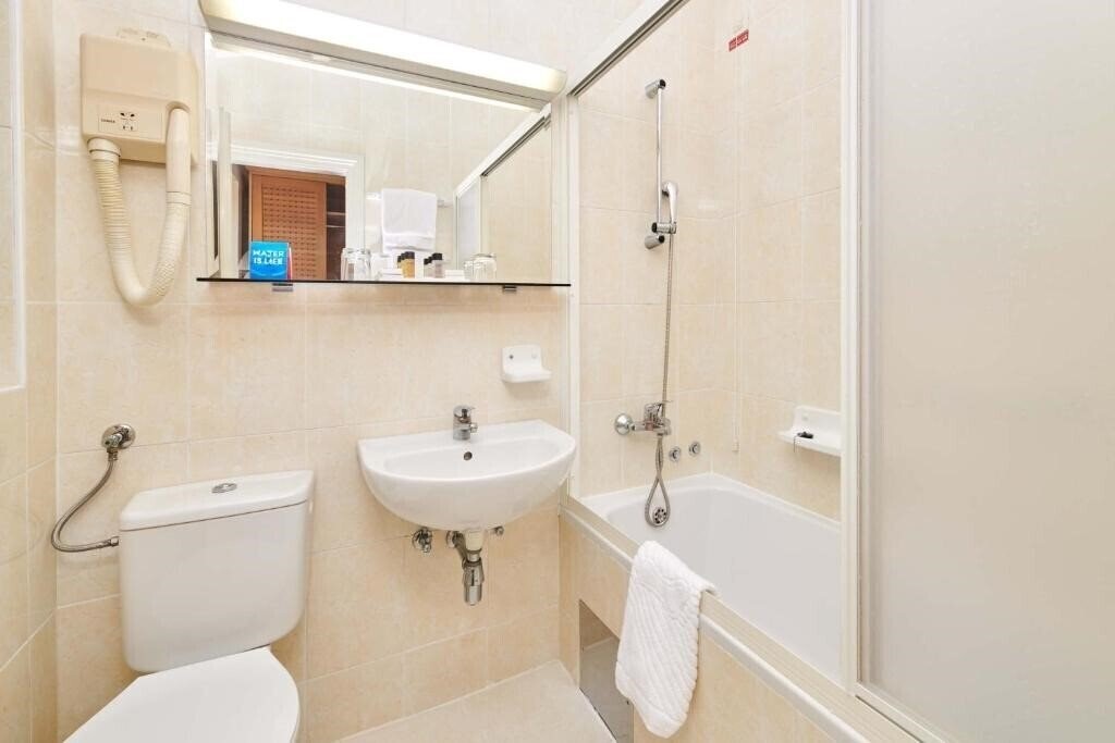 Фото Apartments Bellevue Plava Laguna 4*