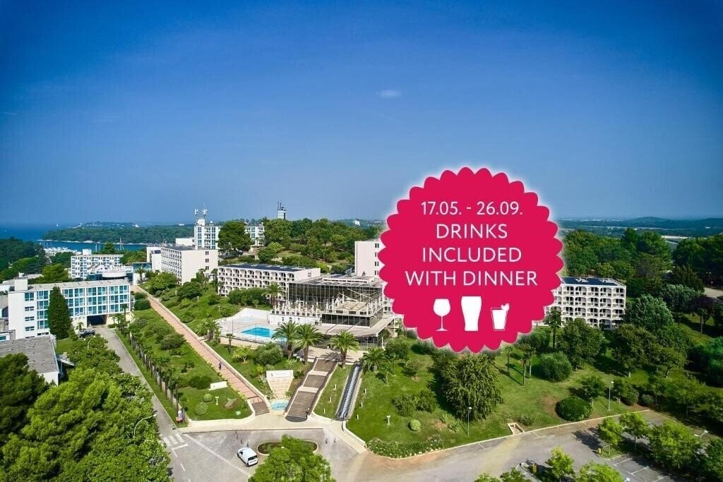 Отель Laguna Istra 3*