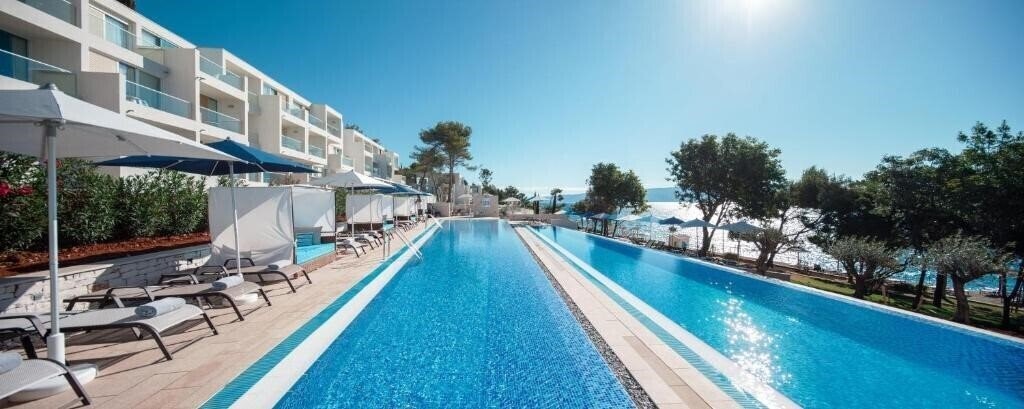 Отель Valamar Girandella 5*