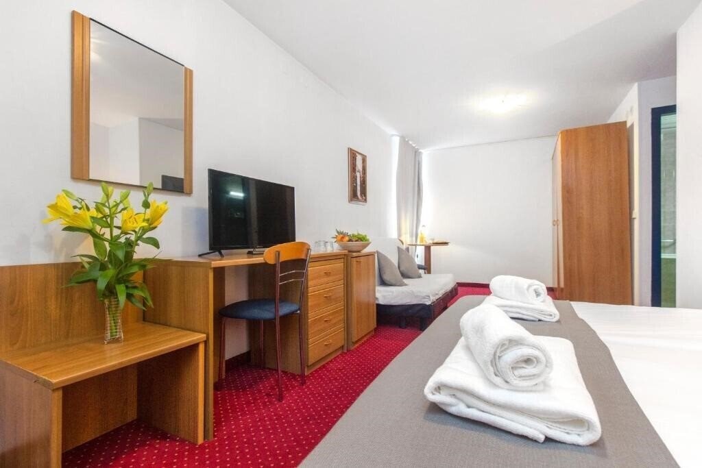 Картинка Jadran Hotel Sibenik 3*