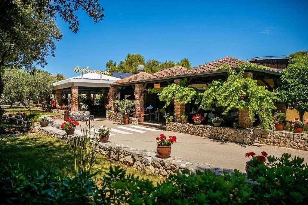 Изображение Amadria Park Camping Sibenik Apartments 4*