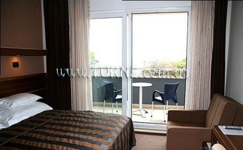 Изображение Plaza 4*