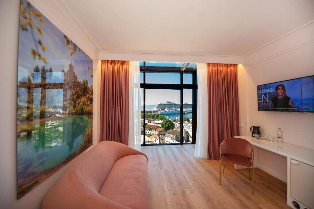 Изображение Hotel Luxe 4*