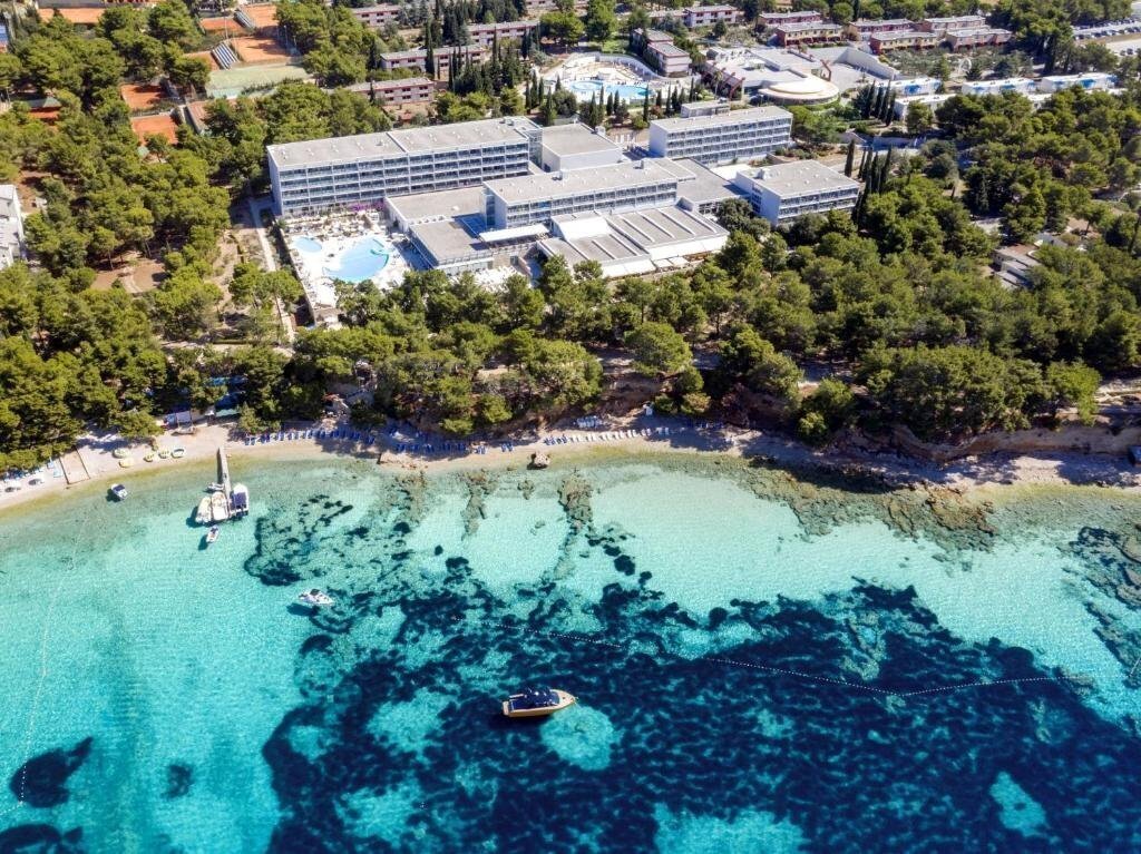 Фото Bluesun Elaphusa 4*