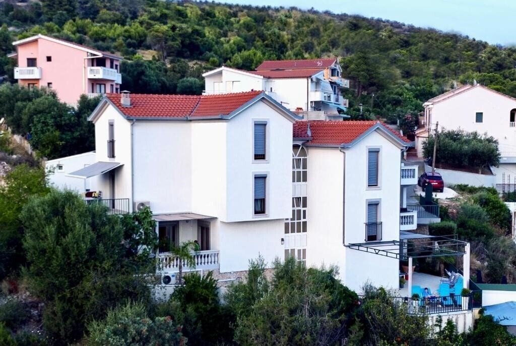 Фото App Mirjana 3*