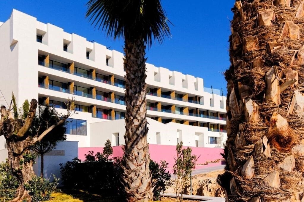 Отель Ola Hotel 4*