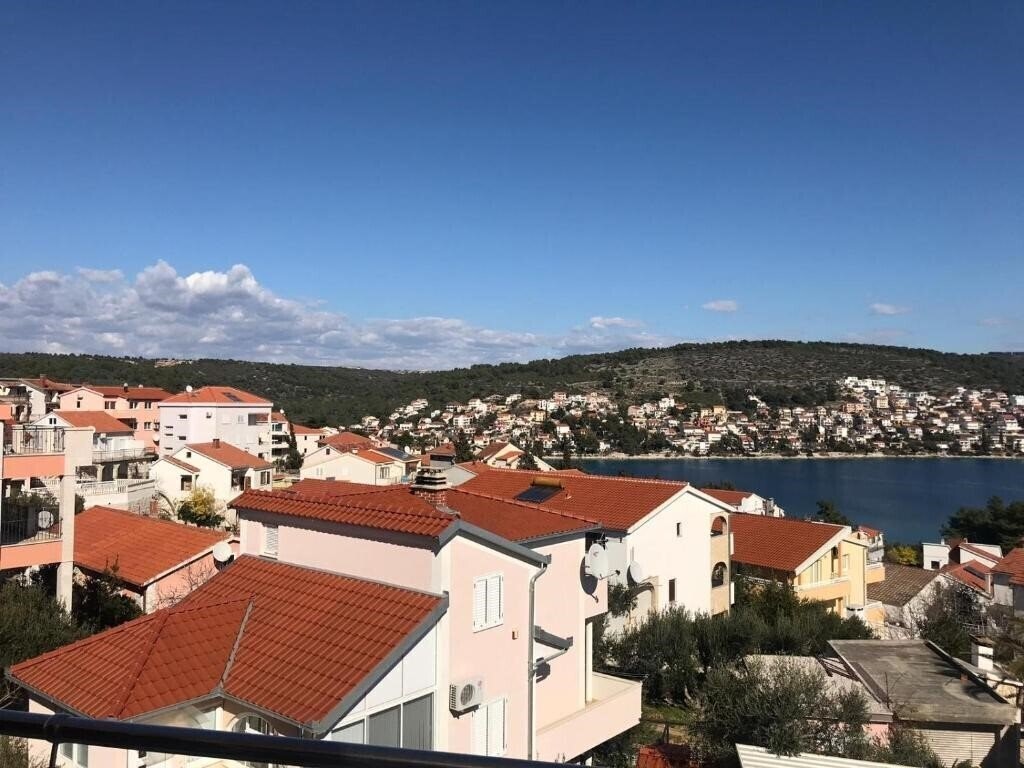 Картинка App Mia 3*