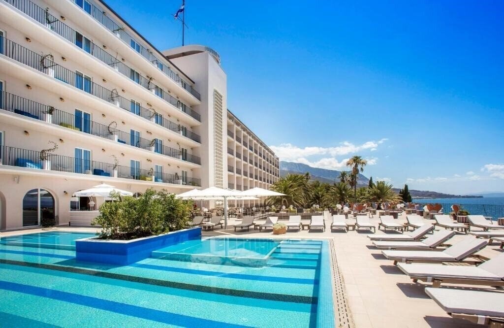 Отель Bluesun Hotel Jadran 5*