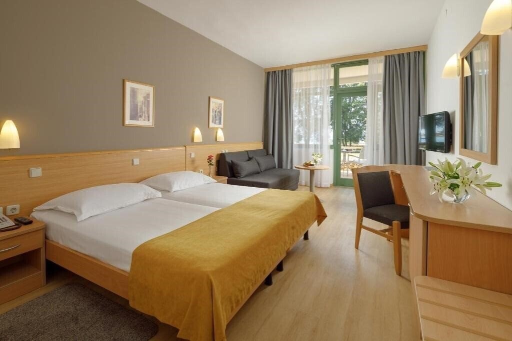 Фото Aurora Plava Laguna 4*