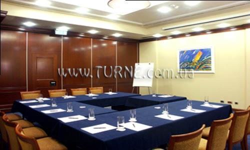 Отель Astoria 3*