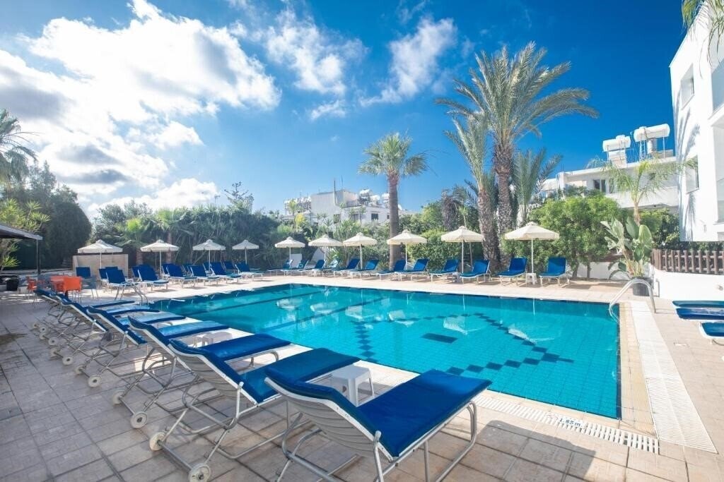 Отель Pavlinia Hotel 2*