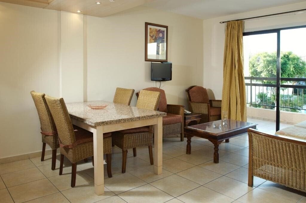 Фотография Senator Hotel Apartments 3*