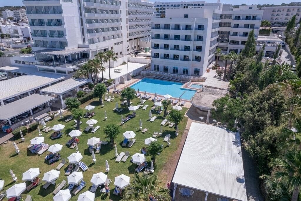 Отель Tsokkos Iliada Beach 4*