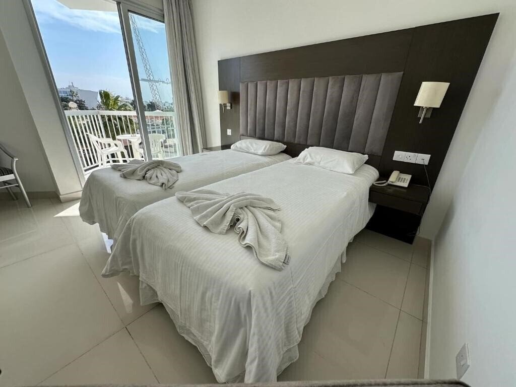 Картинка Napa Jay 3*