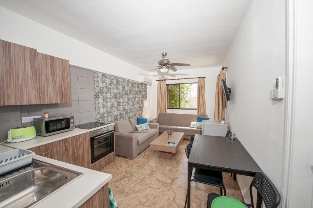 Отель Ha.De.Co. Holiday Apts 3*