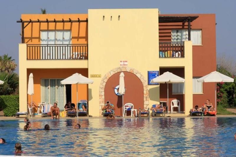 Отель Aquasol Panas Holiday Village 4*