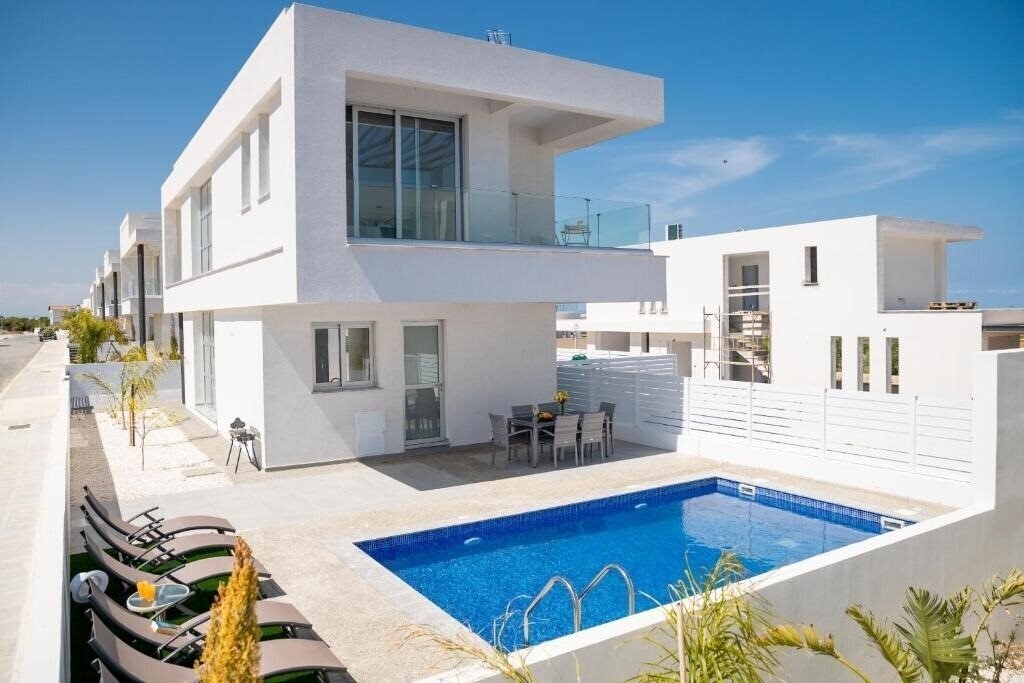 Отель Villa Levanda 3*