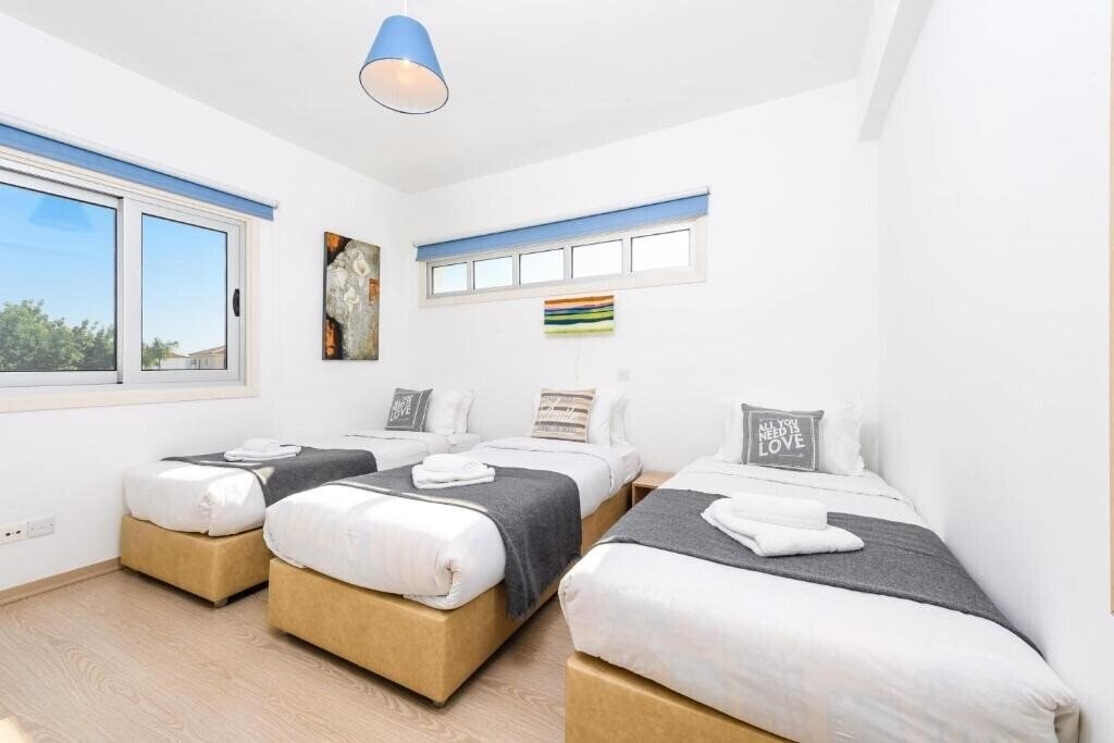 Фото Ayia Triada Beach View Villa 3*