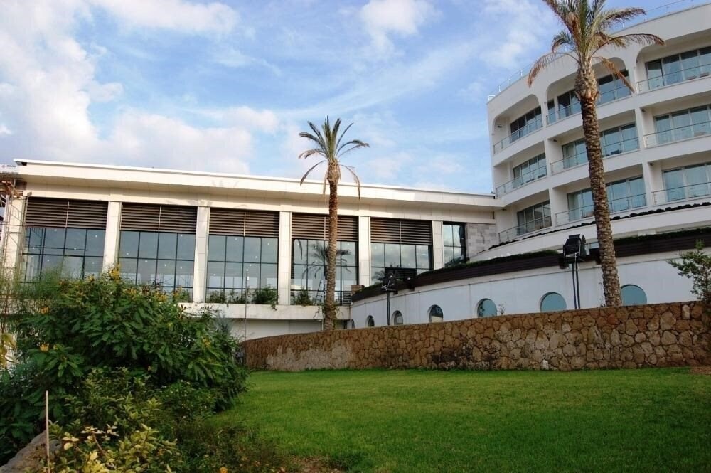 Отель Malpas Hotel 5*