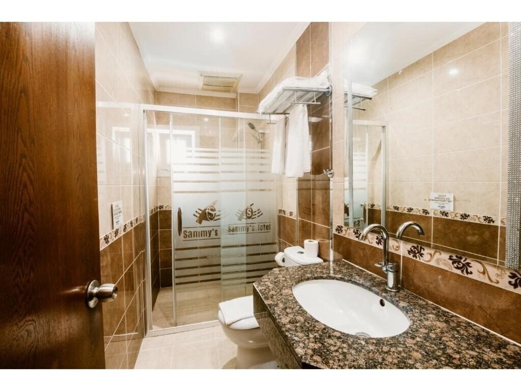 Фотография Sammys Hotel 2*