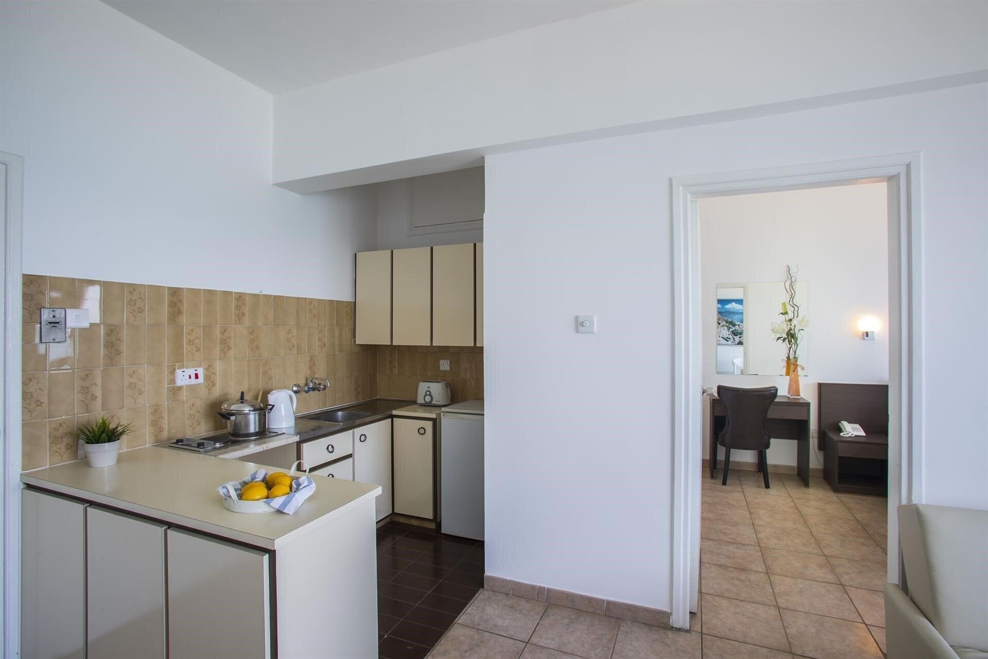 Фото Constantiana Beach Hotel Apartments апартаменты