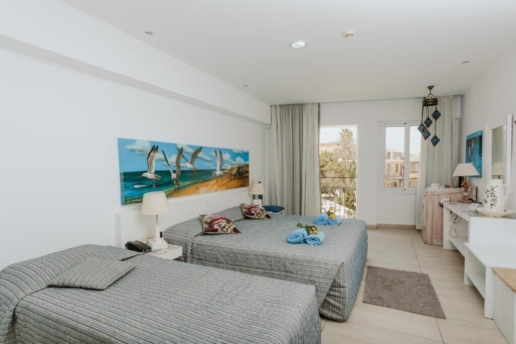 Фотография Opera Hotel 2*